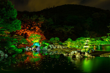 Fototapeta na wymiar 【香川県 高松市】秋の夜間ライトアップの栗林公園　日本庭園 