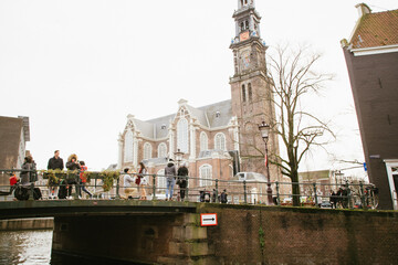 Fototapeta na wymiar Amsterdam canal bridge