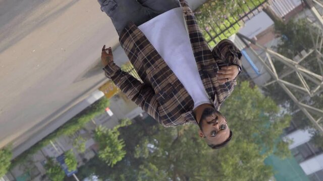 unknown the raper from Mumbai dancing on streets of Vikhroli in front of Godrej platinum orbital shot