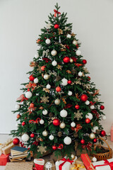 New Year's Eve Christmas Tree With Gifts Decor House 2021 2022