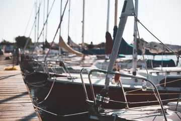 Fotobehang boats in the harbor © Steve