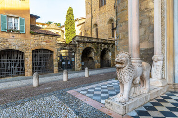 Obraz premium Basilica of Santa Maria Maggiore street view in Citta Alta of Bergamo City