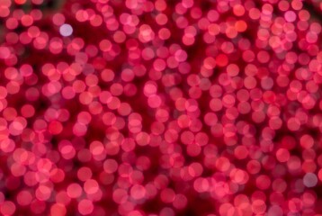 Bonito fondo navideño rojo brillante con efecto bokeh