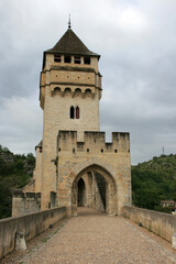 Fototapeta na wymiar valentré bridge in cahors (france)
