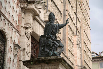 Details of the ancient buildings in the 4th November square, Perugia, Italy