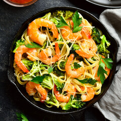 Shrimp and broccoli pasta