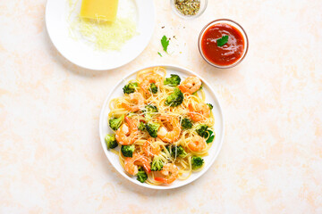 Shrimp and broccoli pasta