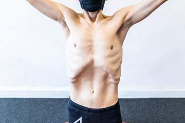 man training hypopressive abdominal