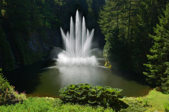 Butchart Gardens sunken garden Ross Fountain
