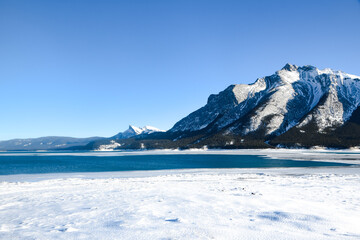 Fototapeta na wymiar Frozen paradise in mountain
