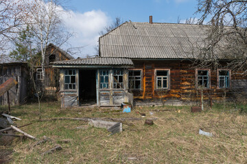 Obraz premium House in abandoned village of Chernobyl zone