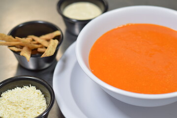 Sopa de tortillas
por Shambi Art