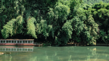 Fototapeta na wymiar sceneries of Li River in Guillin China