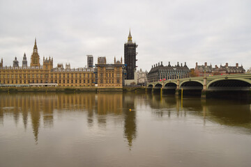 Fototapeta na wymiar Houses of Parliament, Big Ben, Westminster Bridge and River Thames daytime view, London, United Kingdom 2020