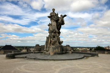Fototapeta na wymiar Angoulême - Statue Carnot
