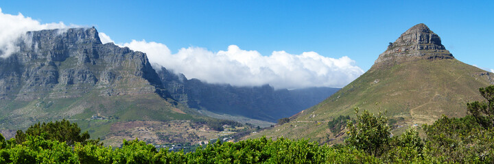 Fototapeta na wymiar Table Mountain and Lion's Head