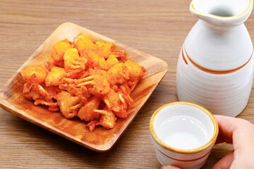 ガーリッククラブ　カニの唐揚げ　ガーリックソース