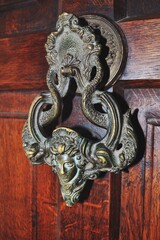 door knocker