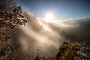 Sonnenaufgang im Nebel