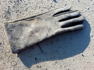 glove on the ground