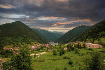 Obraz premium uzungol view high shot in turkey trabzon
