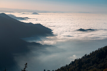 sea ​​of ​​clouds high mountains