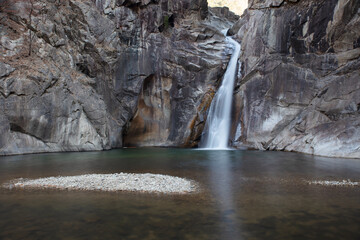 Naklejka premium 삼부연폭포