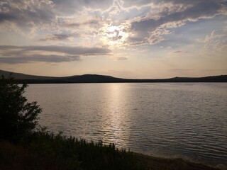 Fototapeta premium sunset on lake tambukan caucasus