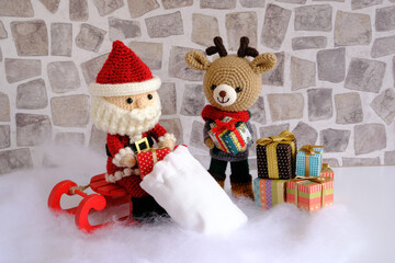 サンタとトナカイのあみぐるみ