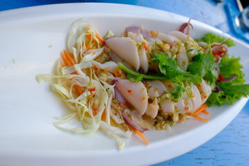 Steam Squid with Spicy Chili and Lemon Sauce