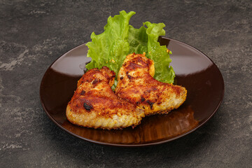 Roasted chicken wings with spices