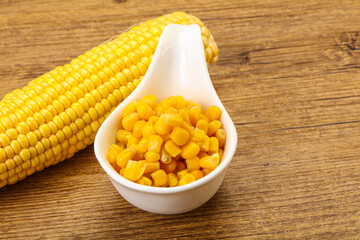 Sweet yellow corn in the bowl