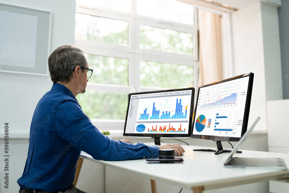 Poster data analyst with business graph