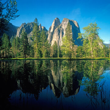 Cathedral Rock, Yosemite National Park