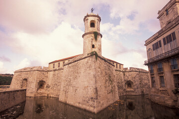 Fototapeta na wymiar CUBA HAVANA CITY CASTILLO MORO