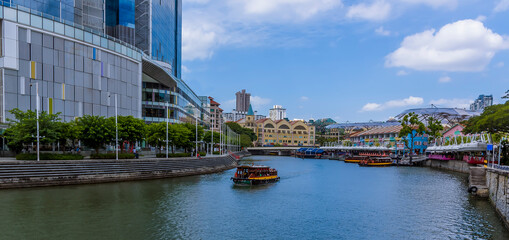 Fototapeta premium A panorama view across the Clarke Quay in Singapore, Asia