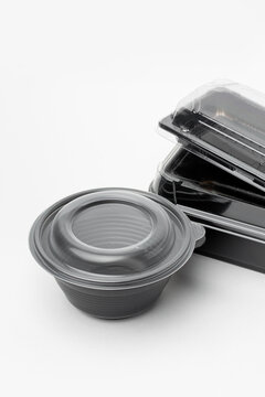 Plastic container for food delivery service