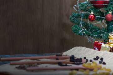 spoons with dehydrated grapes decorated for Christmas