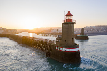 Vue aérienne (drone) des phares de Fécamp au lever du soleil, en Normandie, en France © Benoît