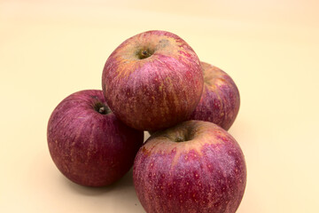 A pyramid of Annurche apples, the typical apples of Campania.