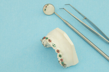 Zahnspange Kieferorthopädie Hintergrund 