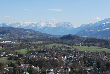Fototapeta na wymiar Alps and city valley