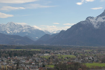Fototapeta na wymiar Alps and valley