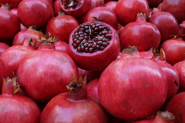 pomegranates that are sold in a Bazaar in southern Italy