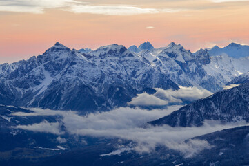 Obraz na płótnie Canvas Stunning sunset in the Austrian Alps