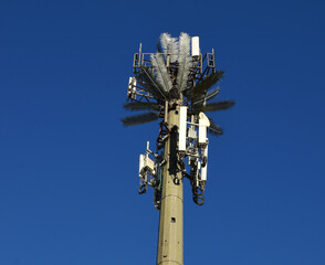 Fototapeta na wymiar networking antenna