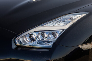 自動車のヘッドライト　Headlight of the old car