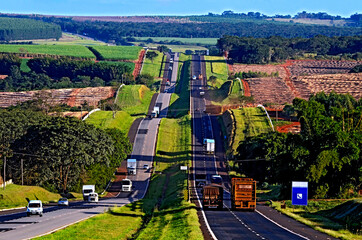 Rodovia Anhanguera. Estrada SP-330. Sao Simao. Sao Paulo.