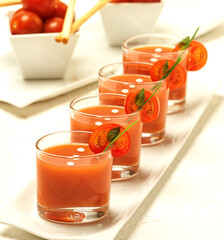 crema de tomate al vino dulce