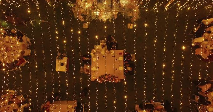 Banquete de boda a vista de dron